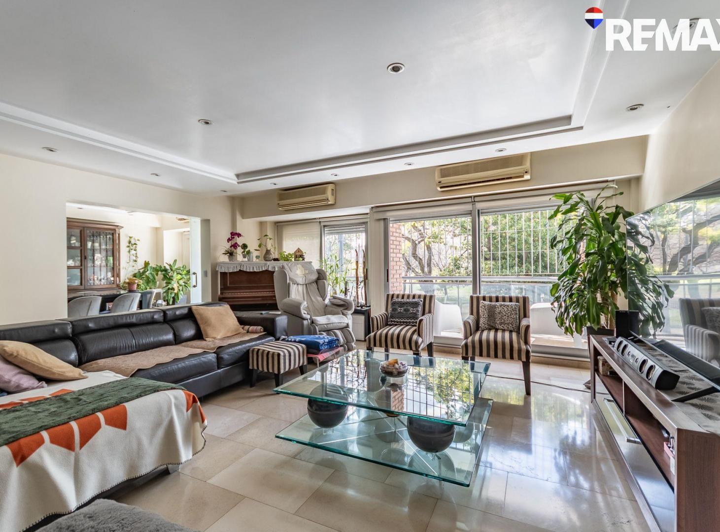 Foto de VENTA DEPARTAMENTO 5 AMBIENTES CABALLITO 2 COCHERA, imagen 3