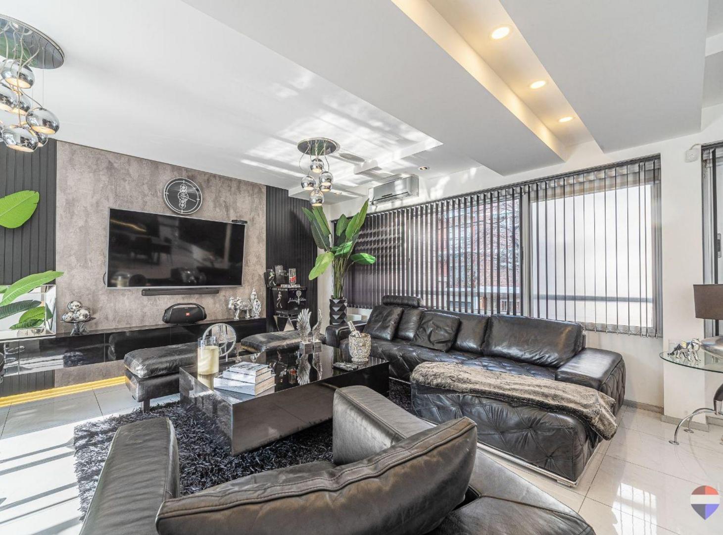 Foto de VENTA DEPTO 5 AMB EN TRIPLEX TERRAZA EN V DEVOTO, imagen 3