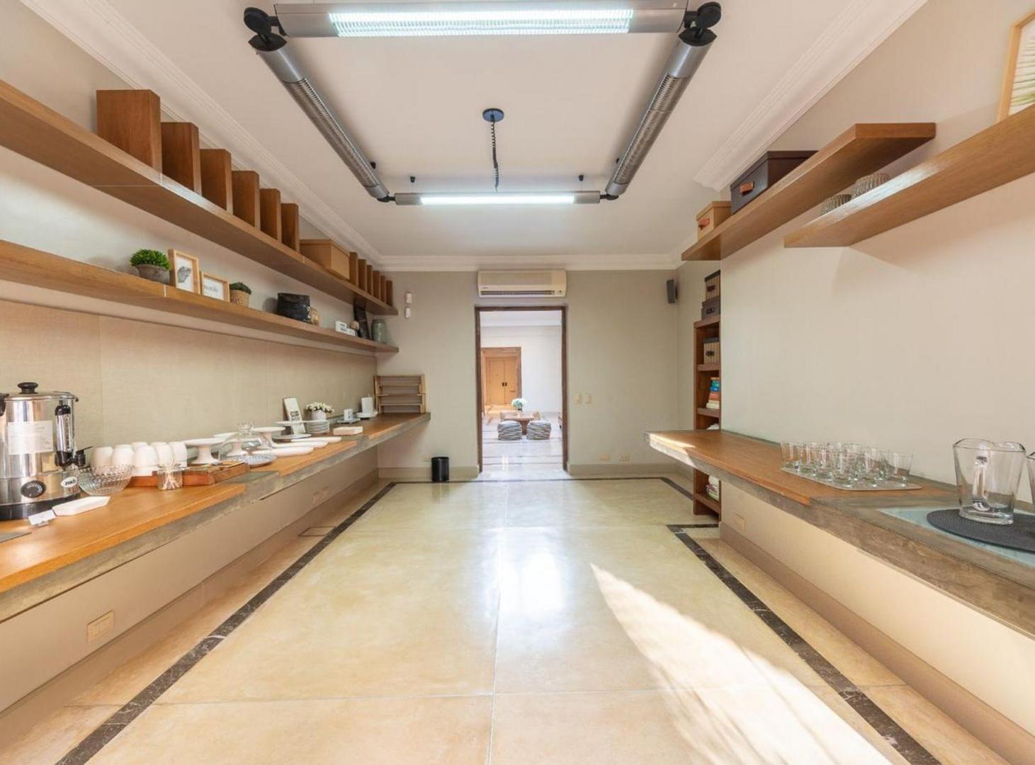 Foto de PROPIEDAD PARA USO COMERCIAL EN ALQUILER, imagen 1