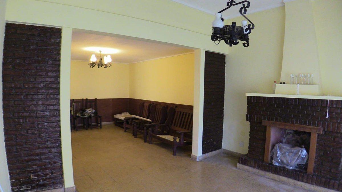 Foto de VENTA CASA 5 AMBIENTES LOTE PROPIO C/COCHERA MORON, imagen 4