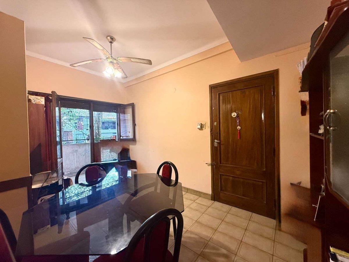Foto de PH 2 AMB VENTA CON BALCON PISO 1 X ESCALERA, imagen 5