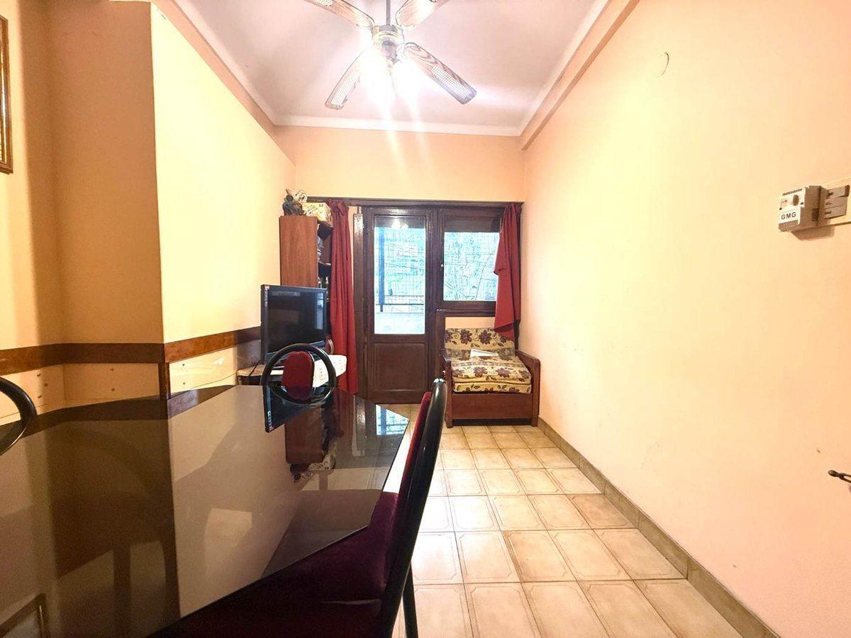 Foto de PH 2 AMB VENTA CON BALCON PISO 1 X ESCALERA, imagen 2