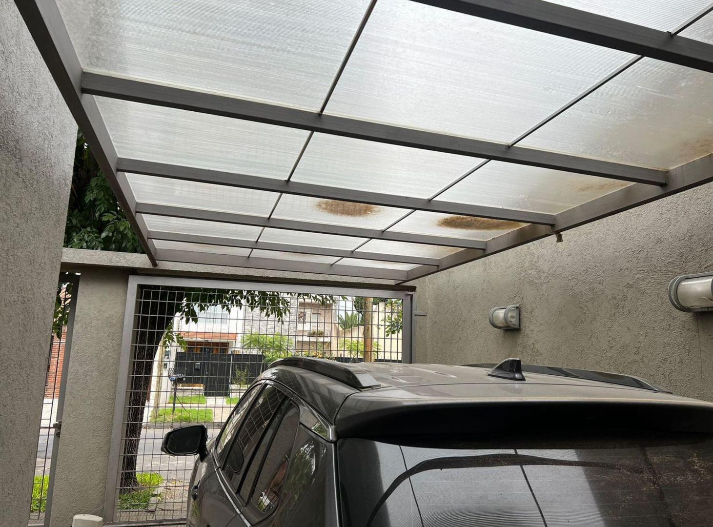 Foto de VENTA PH 5AMB EXELENTE COCHERA PATIO CASTELAR NTE, imagen 2