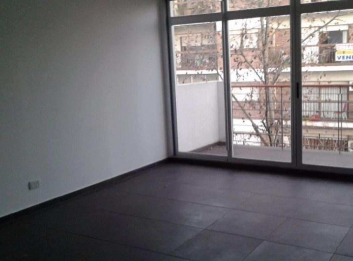Foto de VENTA DPTO CASTELAR 3 AMB DUPLEX COCH Y AMENITIES, imagen 5