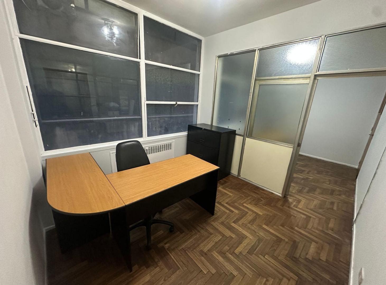 Foto de ALQUILER DE OFICINA DIVISBLE EN MICROCENTRO, imagen 1