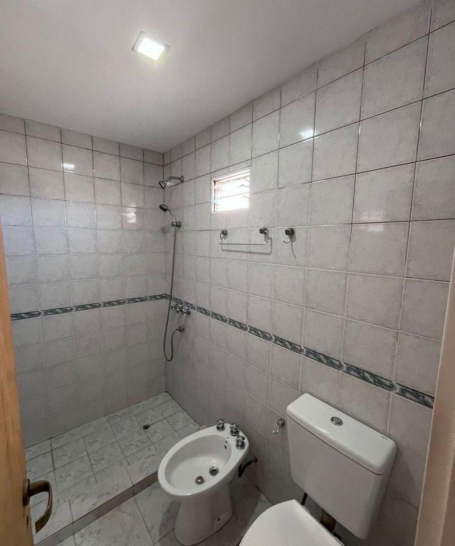 Foto de PH 4 ambientes en venta en Saenz Peña, imagen 3