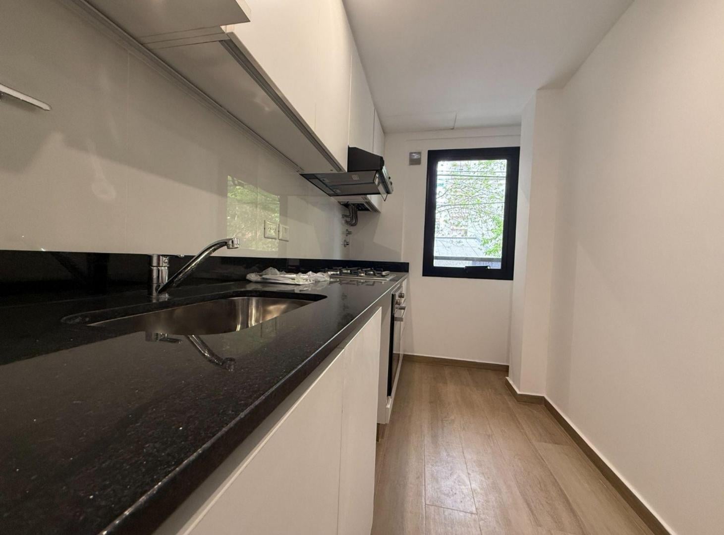 Foto de DEPARTAMENTO 2 AMB ALQUILER NUÑEZ CON BALCON, imagen 2