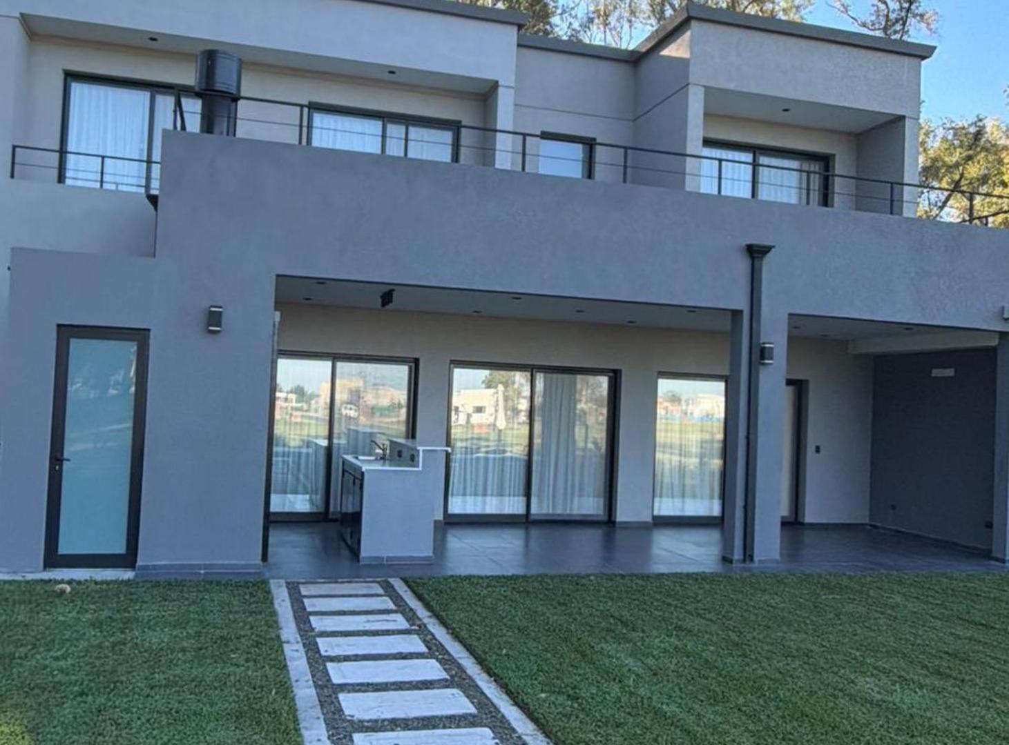 Foto de CASA 4 AMB VENTA BARRIO SANTA SOFIA PILAR DEL ESTE, imagen 2