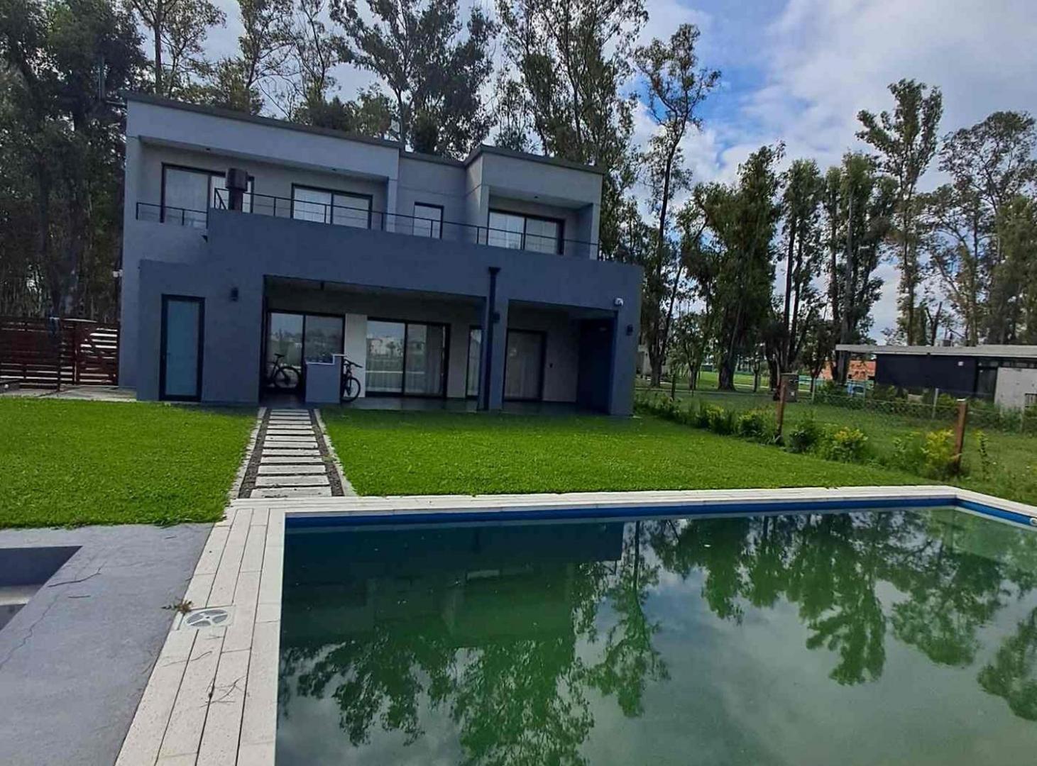 Foto de CASA 4 AMB VENTA BARRIO SANTA SOFIA PILAR DEL ESTE, imagen 1