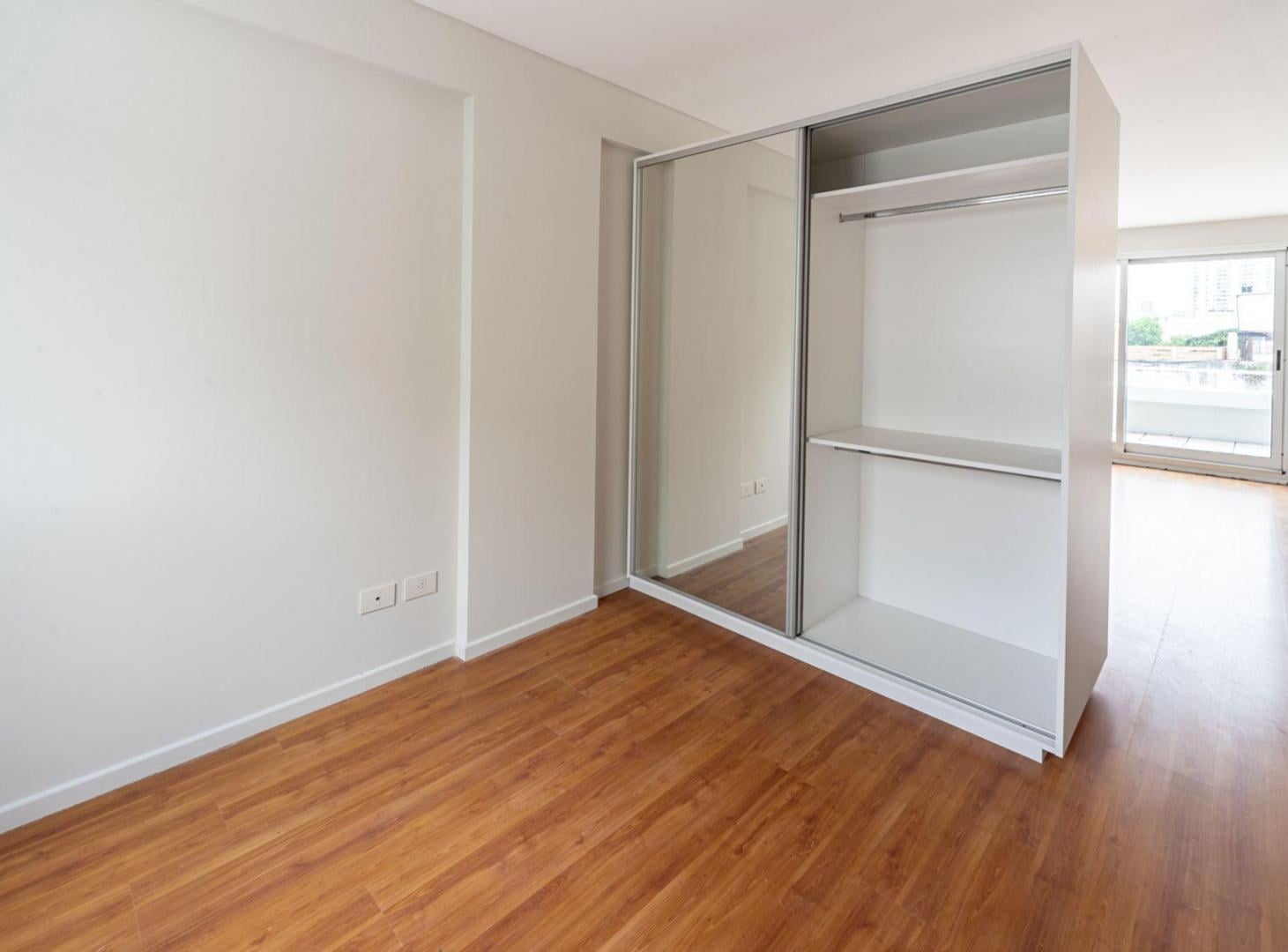 Foto de Departamento 2 amb c/terraza en Venta en caballito, imagen 4
