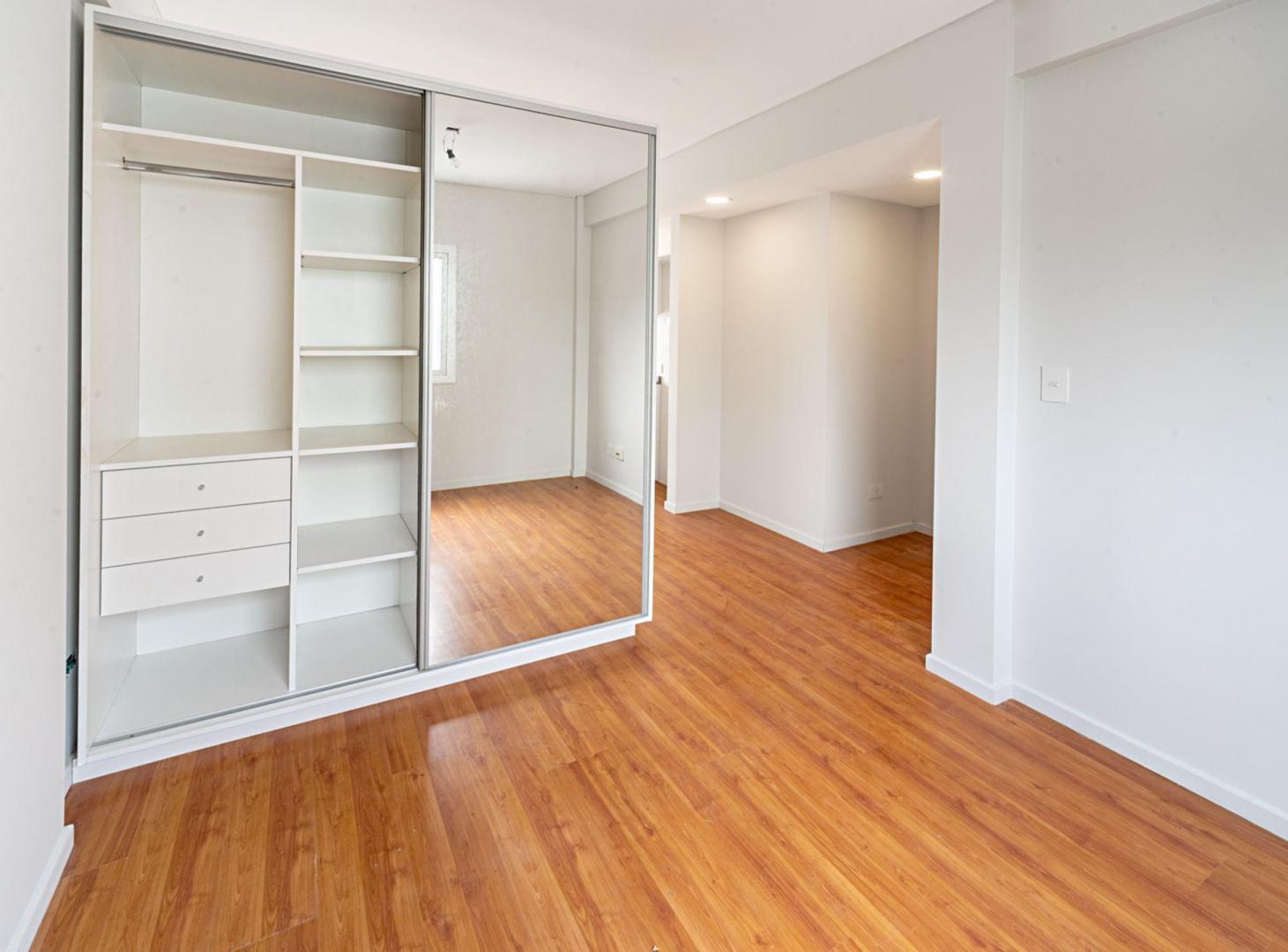 Foto de Departamento 2 amb c/terraza en Venta en caballito, imagen 1