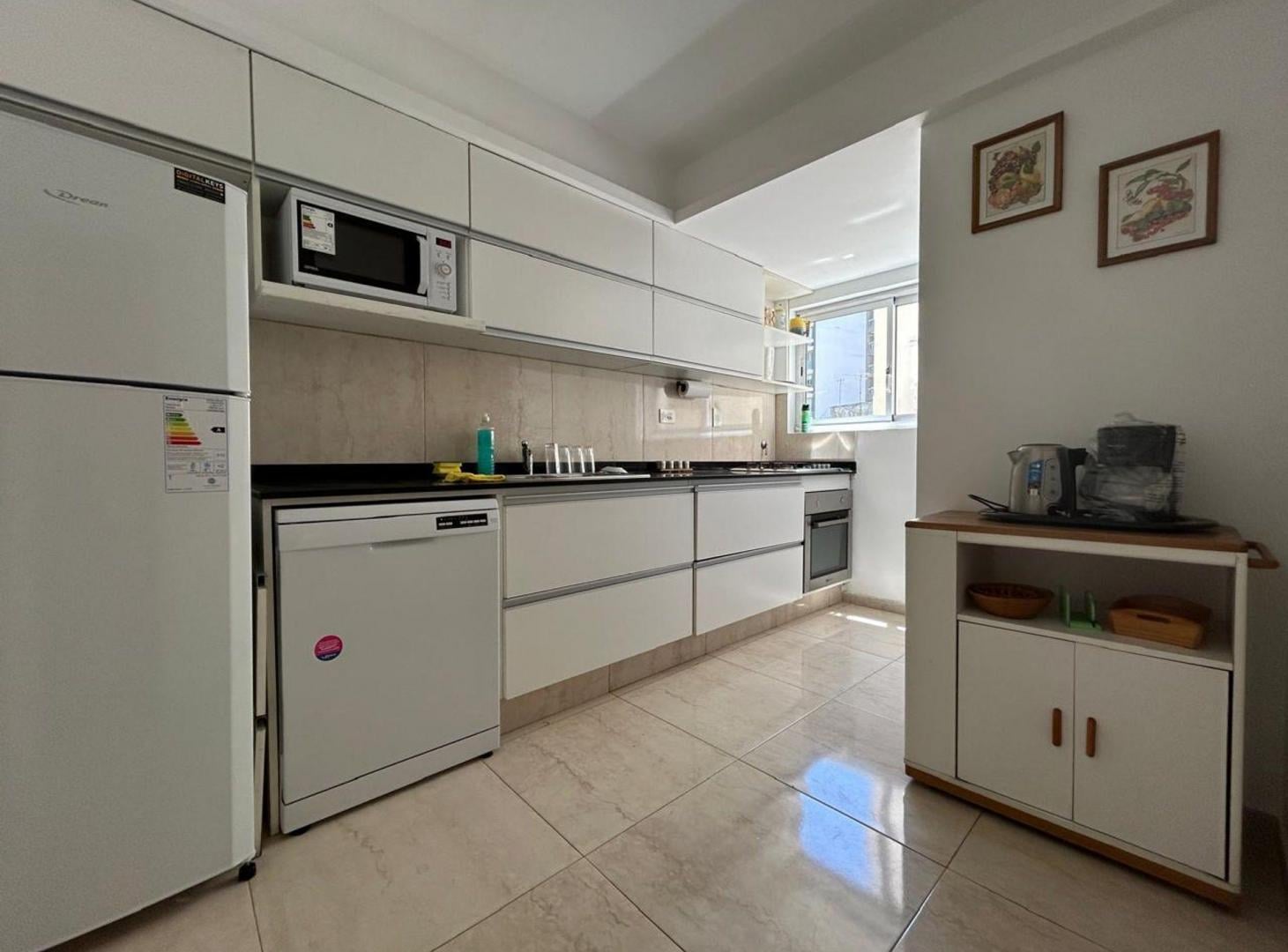 Foto de DPTO 3 AMB EN ALQUILER CAÑITAS C/BALCÓN Y MUEBLES, imagen 1