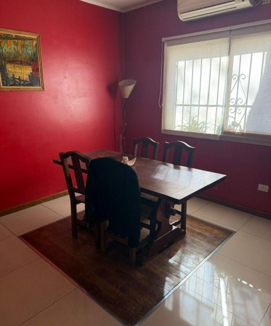 Foto de Excelente Casa en el corazón de Flores, terraza, quincho 4 dormitorios, imagen 3