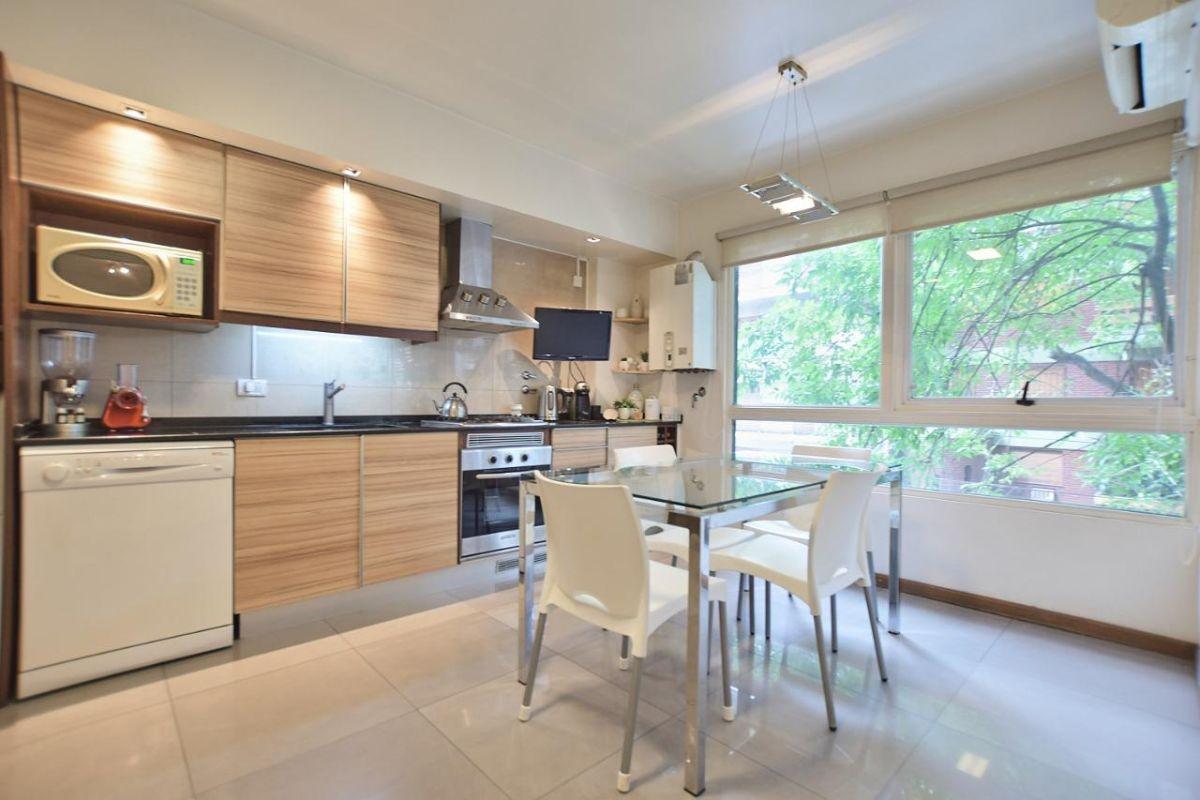 Foto de PISO DE 4 AMBIENTES, CON COCHERA Y PATIO CON PARRILLA., imagen 3