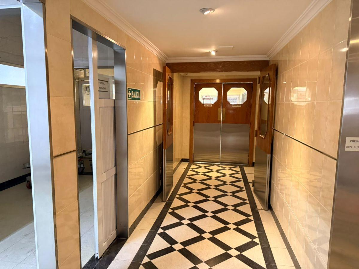 Foto de Edificio de 1200 m² cubierto en alquiler en Caballito ( Ex Clínica), imagen 3