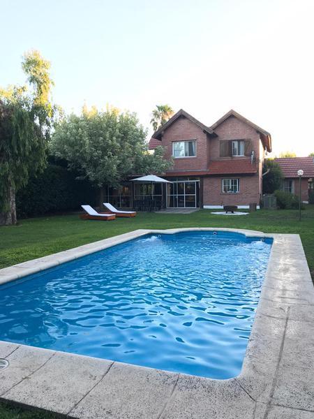 Casa en Venta Echeverria Del Lago Canning