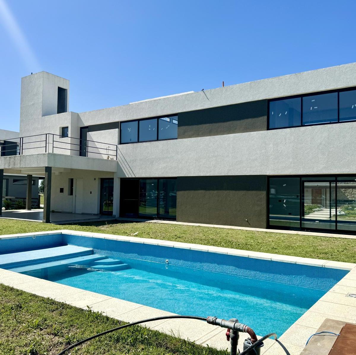 Casa en venta El Principado Canning