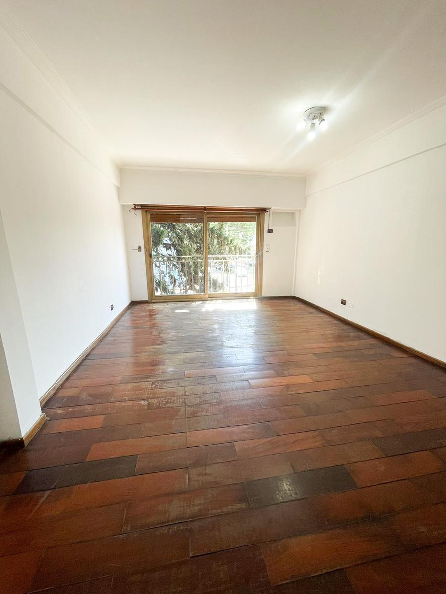 Foto de Departamento de 3 ambientes en venta Lomas De Zamora, imagen 2