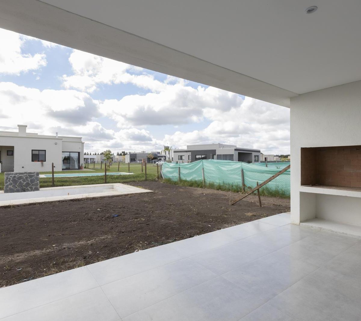 Casa en venta Barrio San Felipe Canning