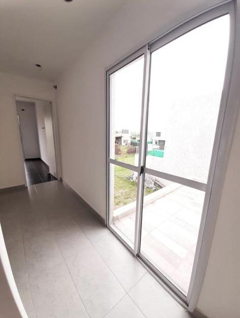 Foto de Casa en venta Barrio Laguna Azul Ezeiza Spegazzini, imagen 2
