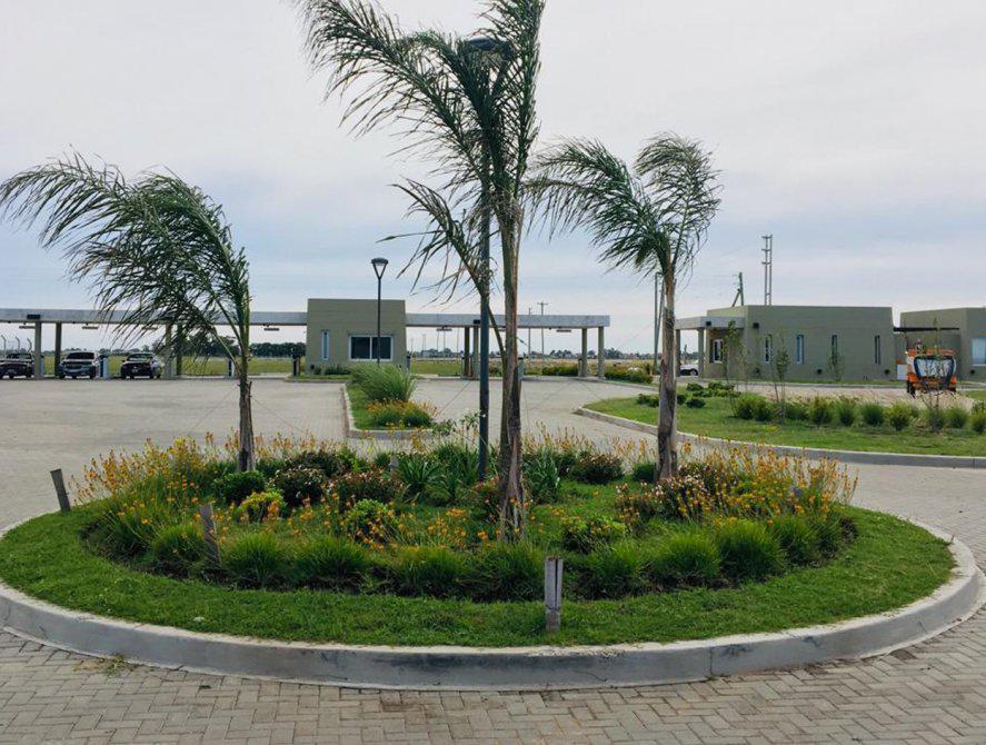 Terreno en venta a la laguna en Santa Clara al Sur Canning