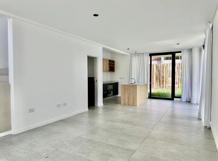 Foto de Alquiler Duplex Bosques de Champagnat Canning, imagen 2
