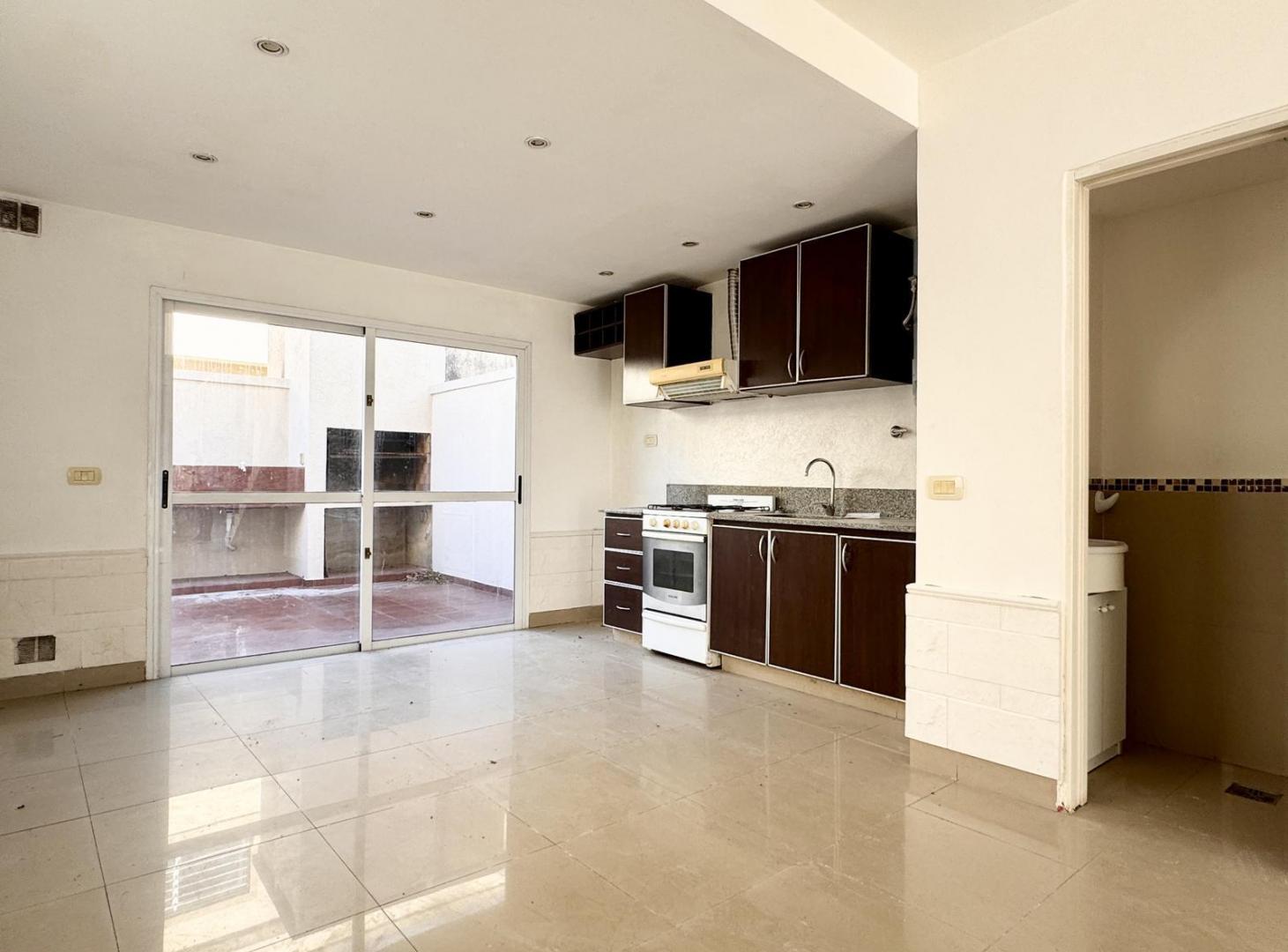 Foto de Departamento duplex 3 ambientes venta en Ezeiza - Apto crédito, imagen 3