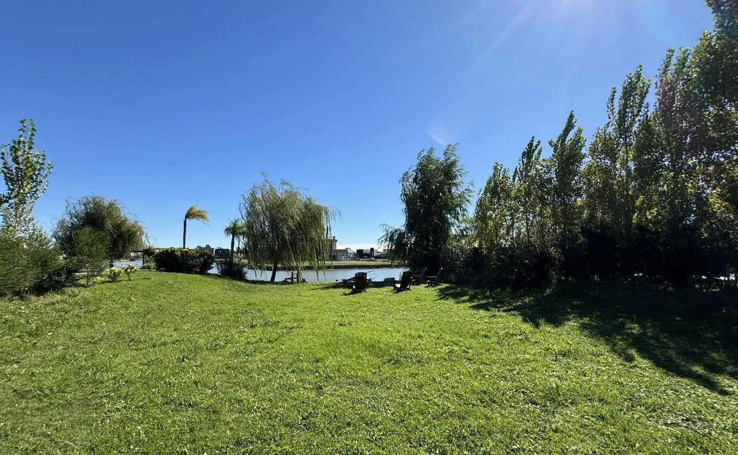 Lote a la laguna en Lagos de Canning 5