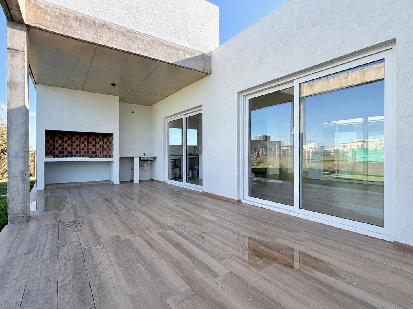 Foto de Casa venta y Alquiler San Simon Canning Ezeiza, imagen 2