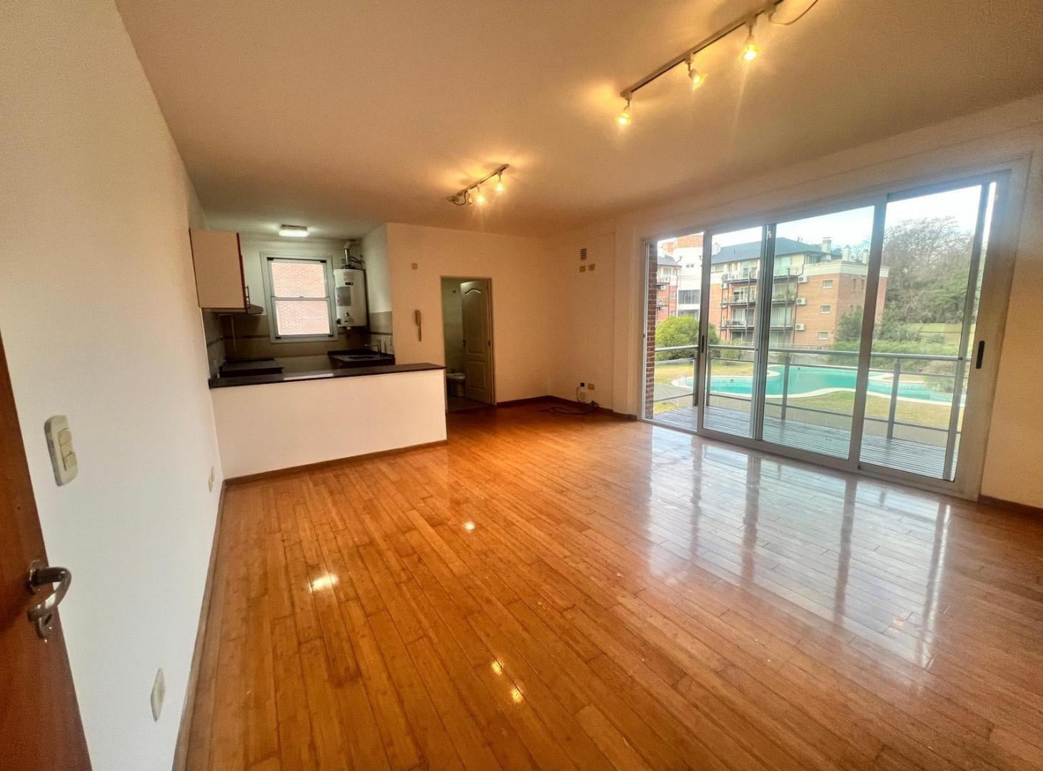 Foto de Departamento en venta 2 ambientes Canning, imagen 2