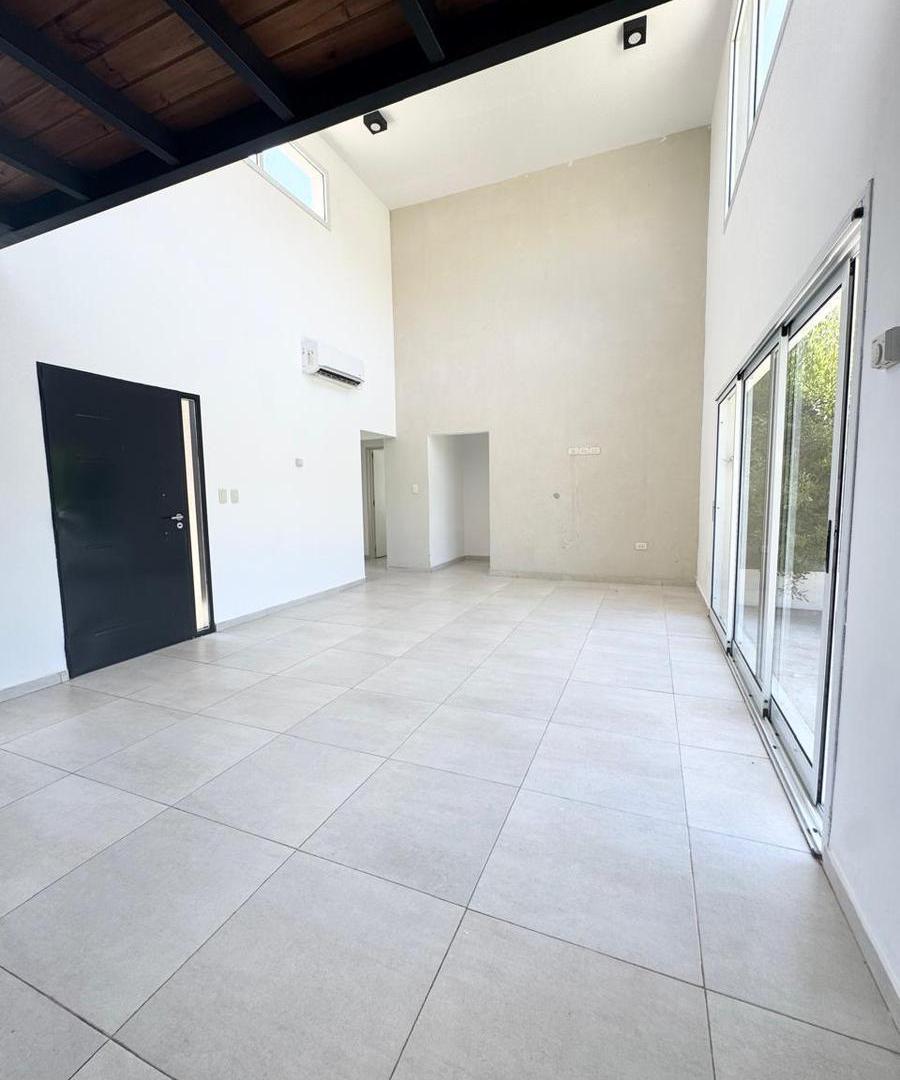 Foto de Casa en venta y alquiler Barrio Santa Ines Canning, imagen 1