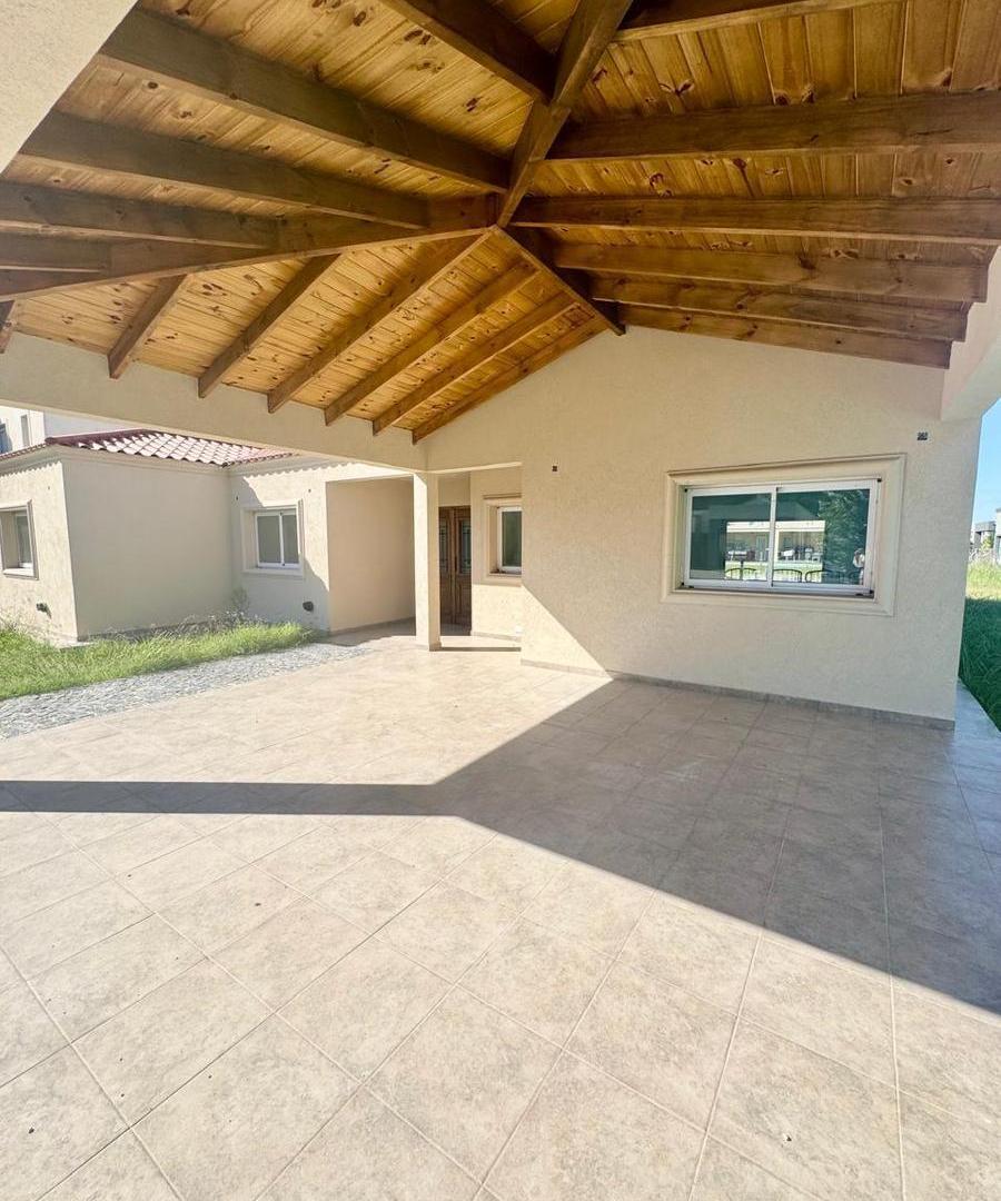 Foto de Casa en venta Barrio el Rebenque Canning, imagen 1