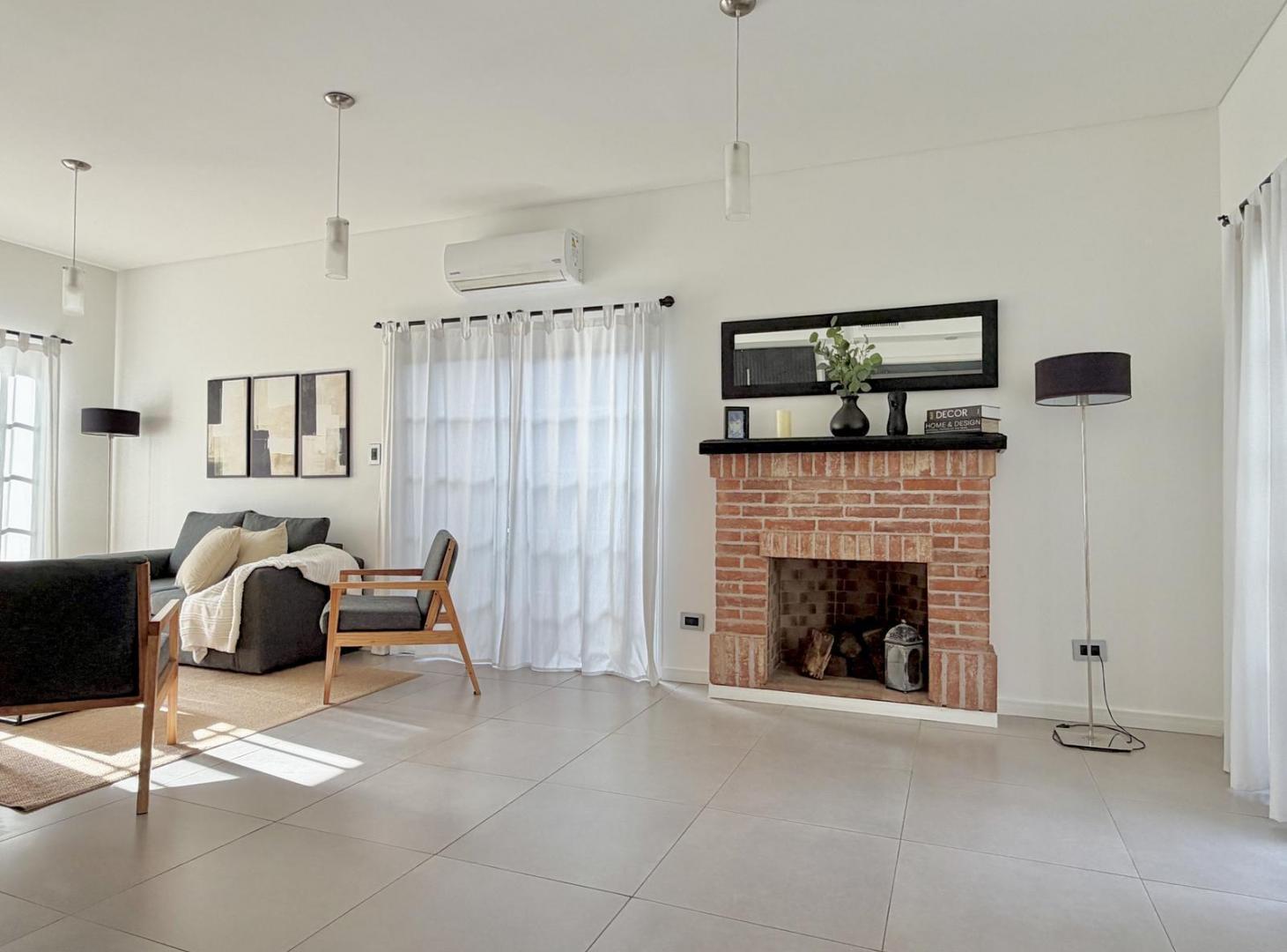 Foto de Casa en venta en Solar del Bosque Canning, imagen 1