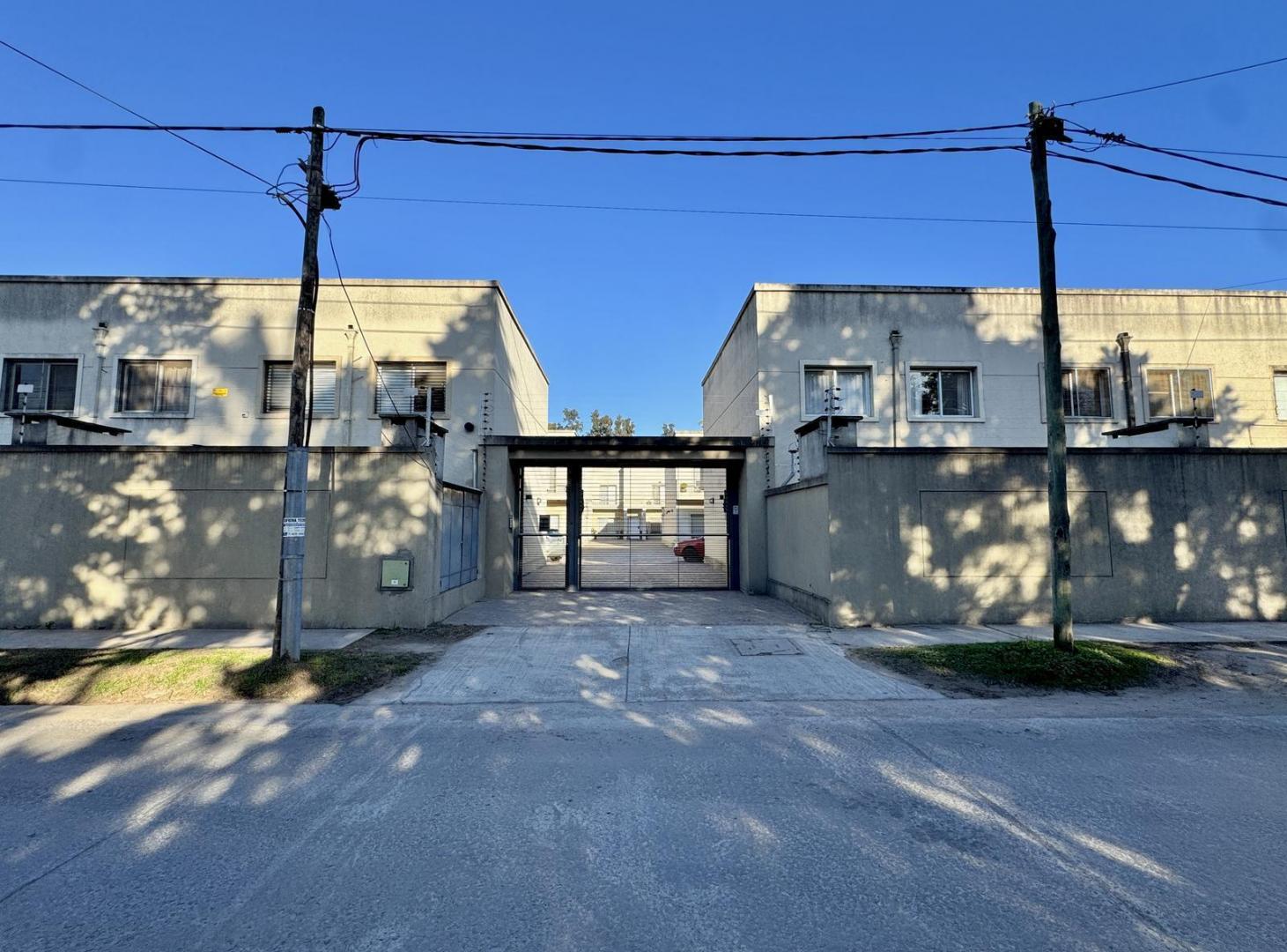 Foto de Departamento duplex en venta Canning Ezeiza- Apto credito, imagen 1