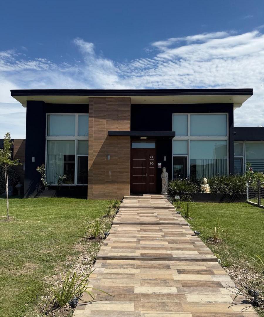Foto de Casa en venta en Lagos de Canning,, imagen 1