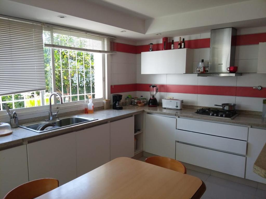 Casa 5 Amb Muy Buen Estado Mas Dpto T/casa 2 Amb. Venta en Block S/ Lote 375 m². 5