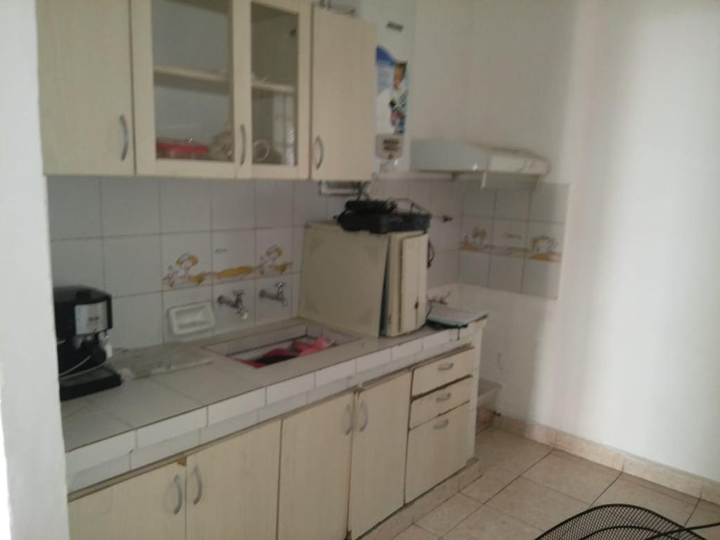 Casa 5 Amb Muy Buen Estado Mas Dpto T/casa 2 Amb. Venta en Block S/ Lote 375 m². 5