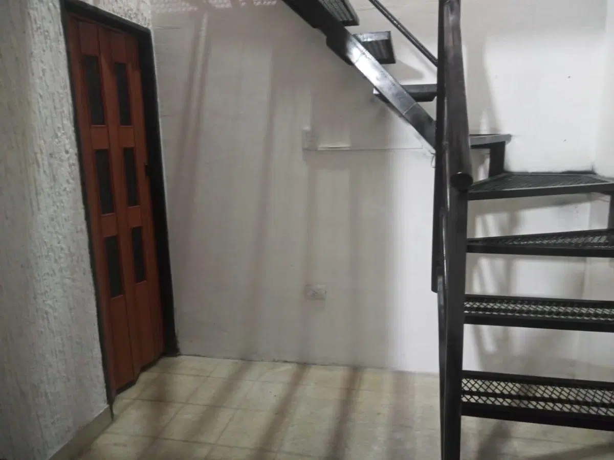 Oficina / Local en Alquiler Sin Expensas - Excelente ubicación. 4