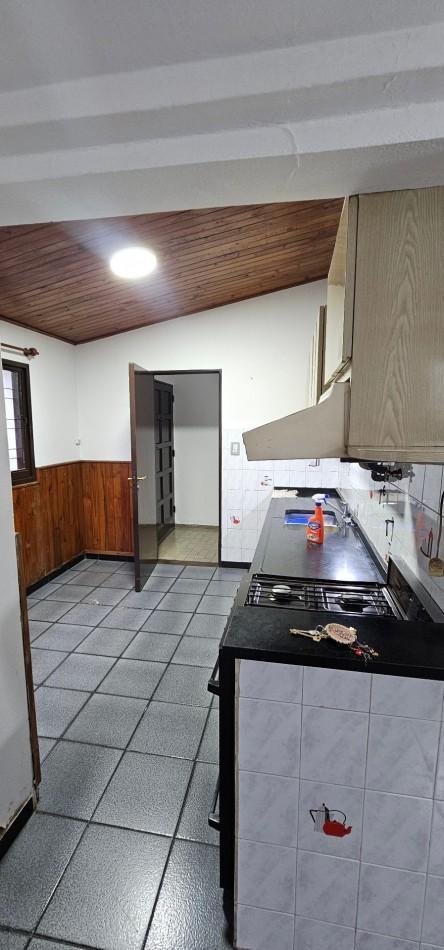 Foto de CASA EN VENTA - B° POETA LUGONES - IDEAL PARA MODERNIZAR, imagen 4
