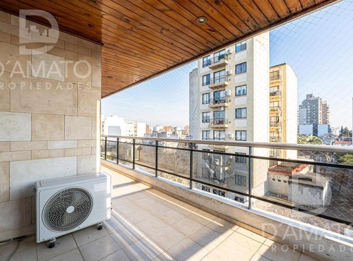 Departamento en Monte Castro 2