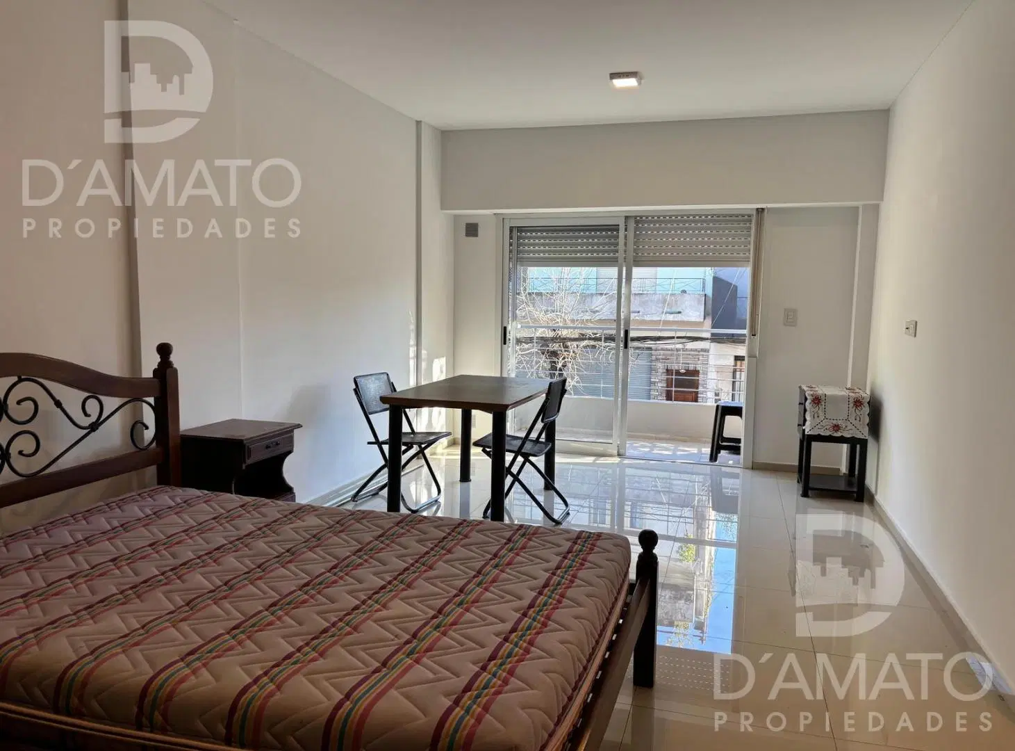 Departamento en Monte Castro 3