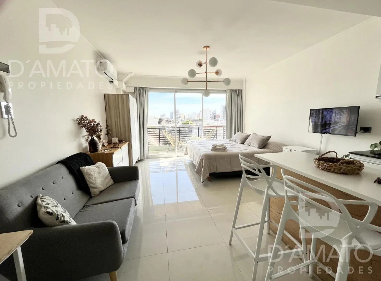 Departamento en Monte Castro 4
