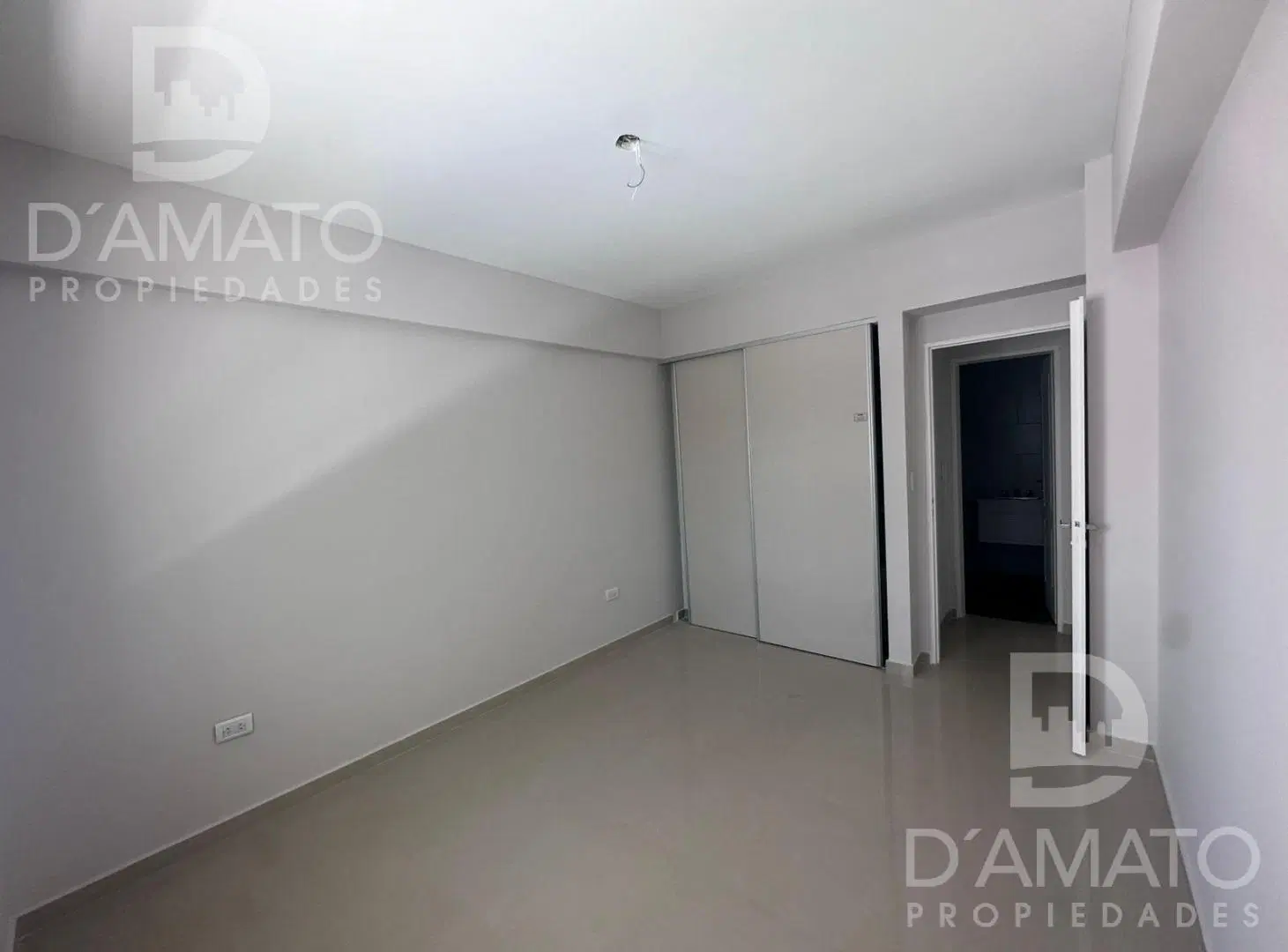 Departamento en Caseros 4