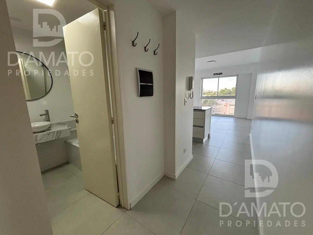 Departamento en Monte Castro 5