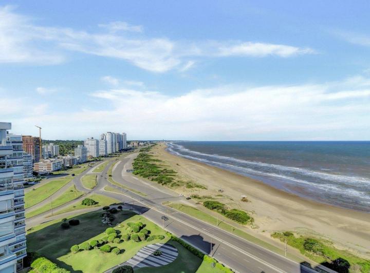 Alquiler Departamento 4 dormitorios vista al mar 4