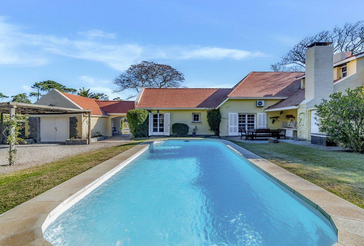 Casa con piscina alquiler temporada punta del este