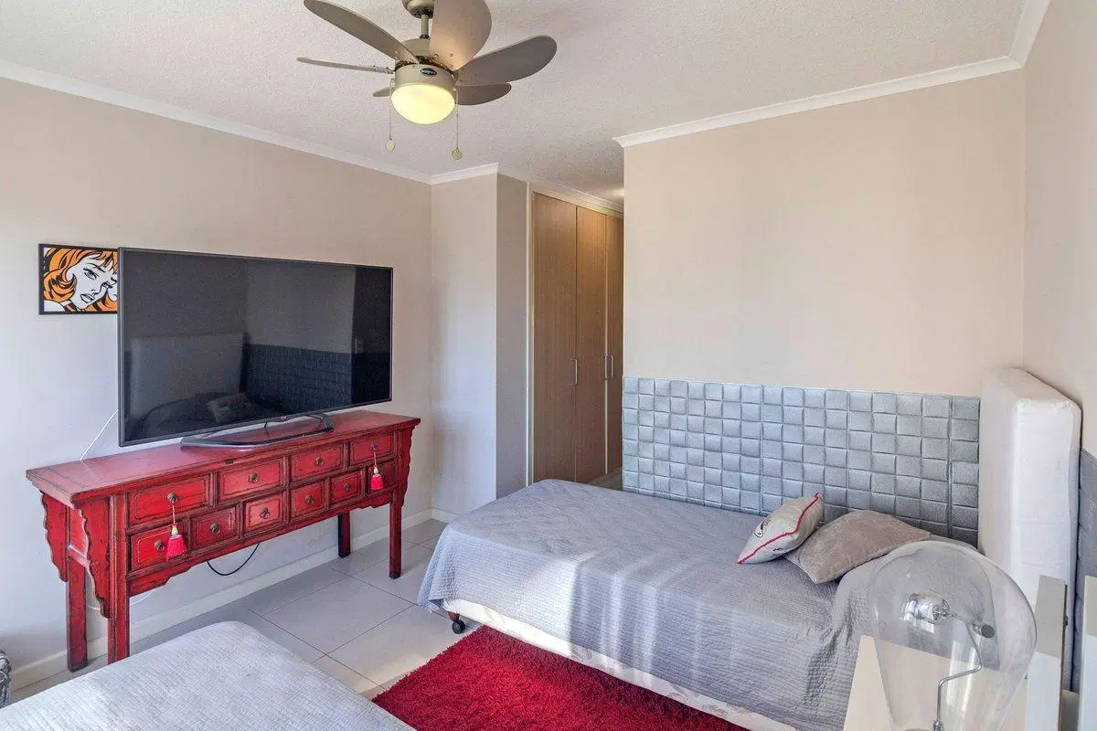 Venta apartamento 3 dormitorios zona Brava 5