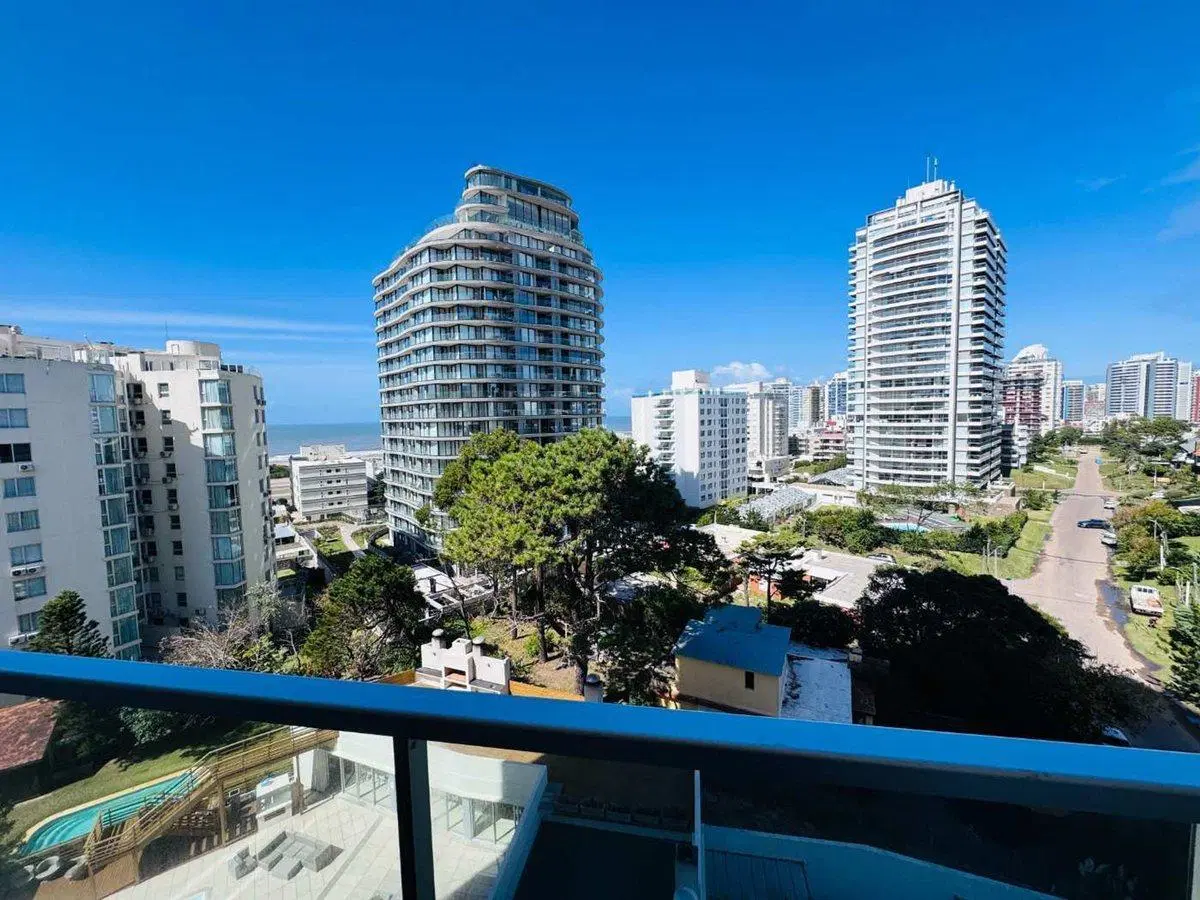 Depto 2 dorm alquiler Invernal en Punta del Este 4