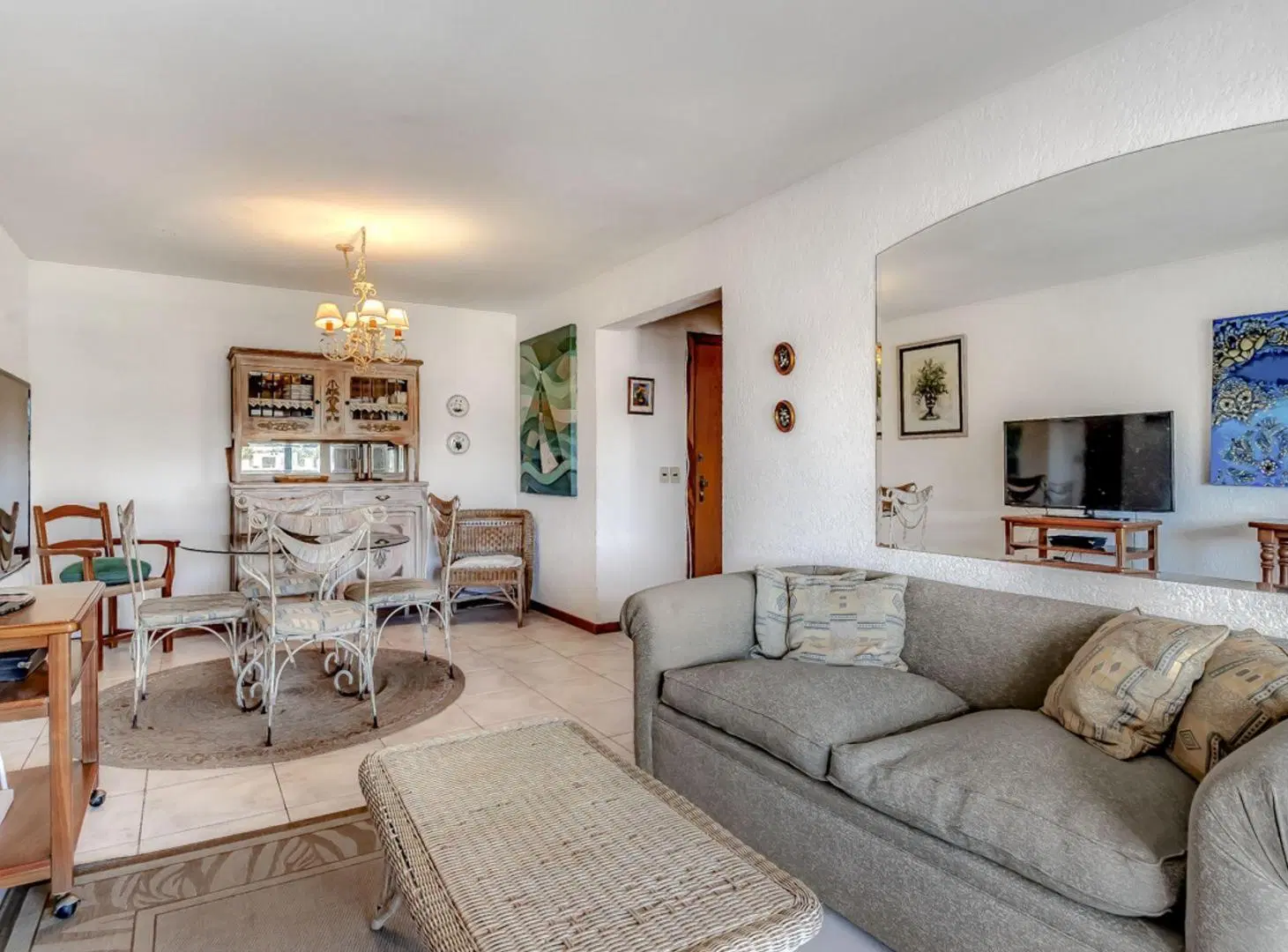 Venta apartamento de 2 Dormitorios en Playa Mansa 1