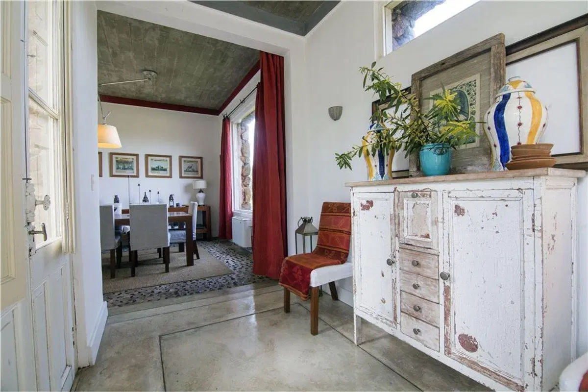 Casa en Manantiales alquiler 8 suites piscina 5